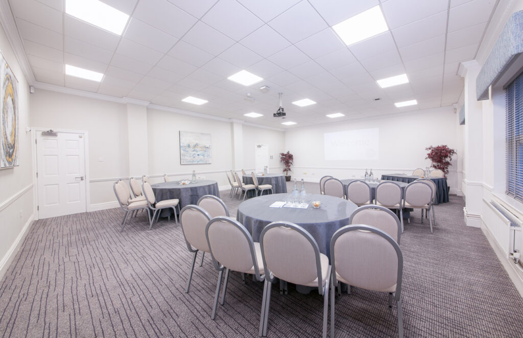 Cover-meeting-Room-GYEC